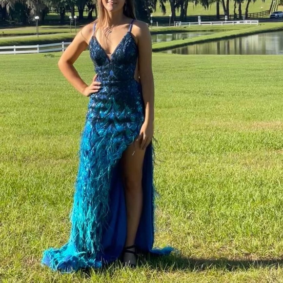 Stunning Jovani Teal and Navy sequined dress size 2 - Picture 1 of 9